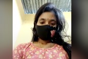 Stripchat South Asian Model in Mask