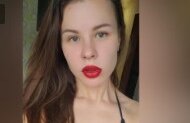 Imlive Red Lipstick Young Cam Model